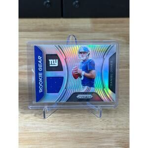 2019 Panini Prizm - Rookie Gear Daniel Jones #RG-DJ (MEM, RC)